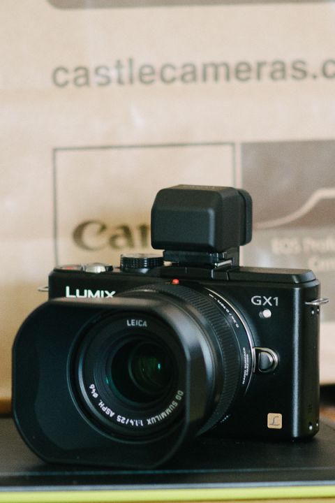 dorset wedding photographer camera