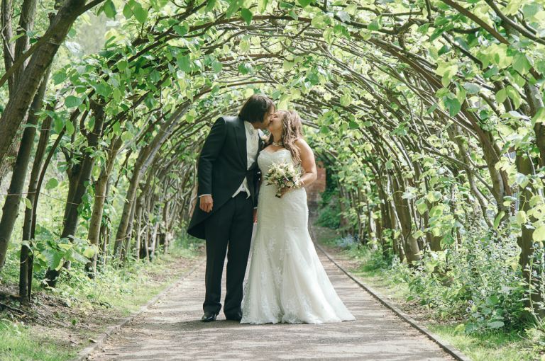 sarah-darren-kings-hotel-pavillion-wedding-photography