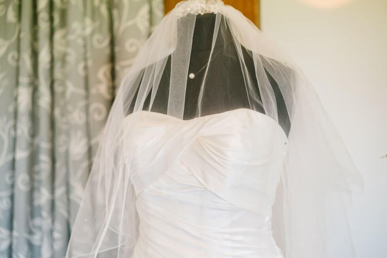 victorian barn wedding dresses