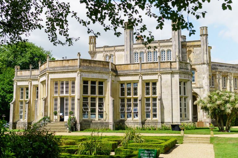 highcliffe castle - fun vegan wedding