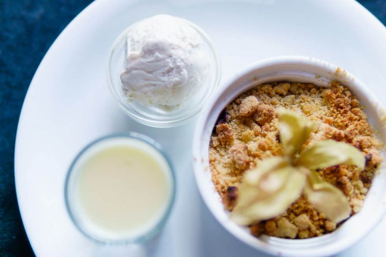 highcliffe castle - fun vegan wedding in dorset - food